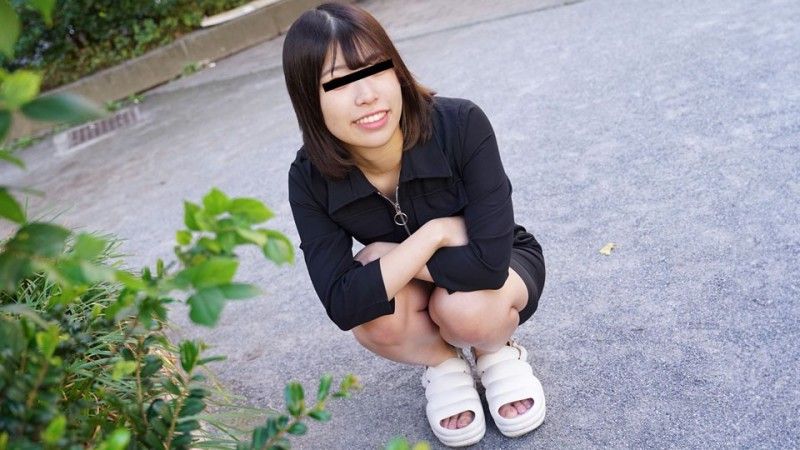 亲生女儿，将玩具放入她的阴部 Mayuka 矢部まゆか 10musume_062224_01