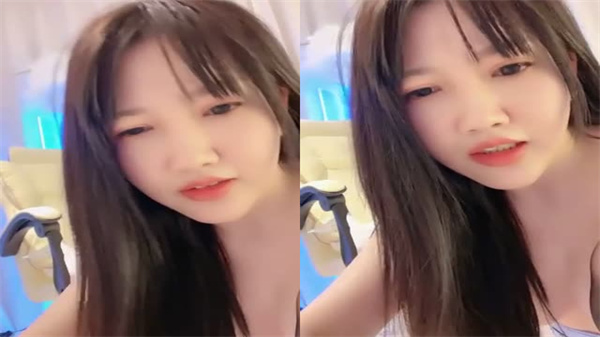 黑丝肥臀大奶骚货淫声荡语撩骚互动近拍掰穴假屌爆操无毛粉穴